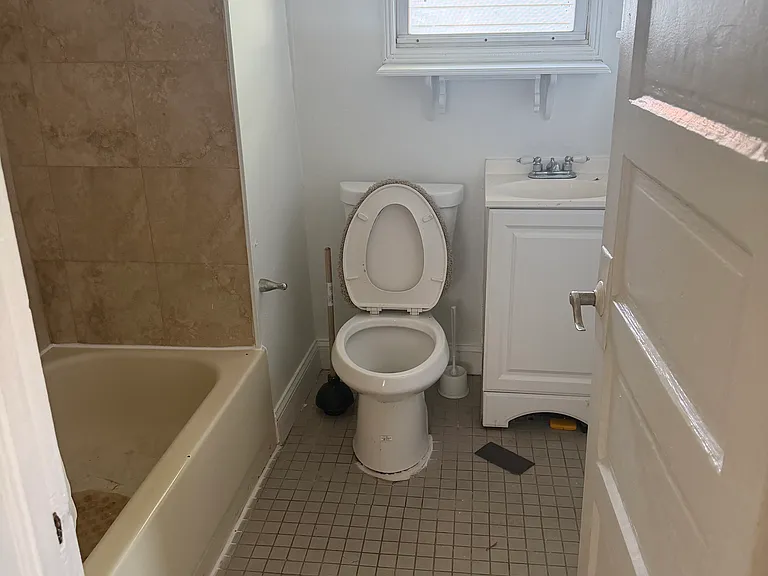 3911 Chesapeake Beach Rd — Photo 2