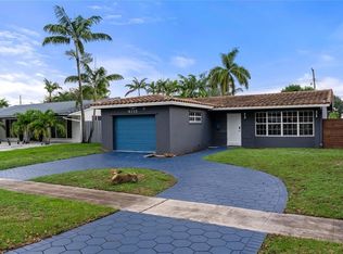 4115 Madison St, Hollywood, FL 33021