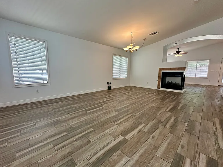 14960 W Cottonwood St — Photo 5