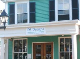 3 Hooper St, Marblehead, MA 01945