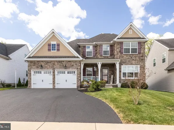 1983 Canyon Creek Rd, Gilbertsville, PA 19525