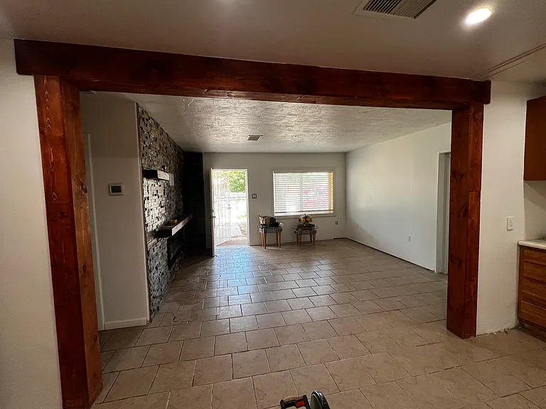 1030 Joy Ln — Photo 16