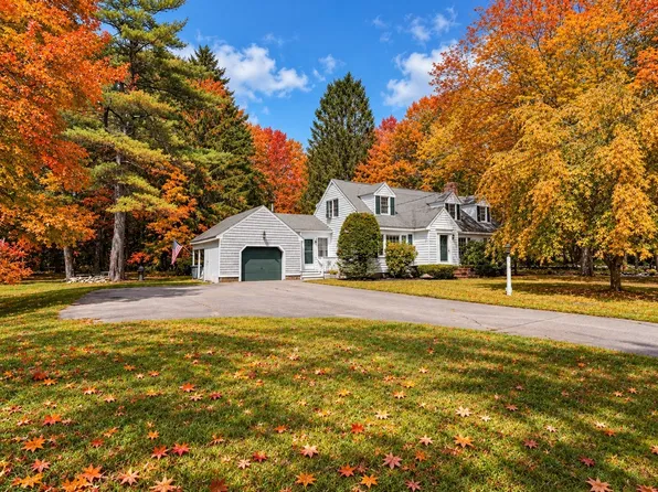 141 Holliston St, Medway, MA 02053