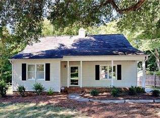 1708 Calvary View Ln, Clemmons, NC 27012