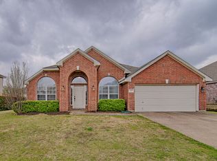 2611 Country Grove Trl, Mansfield, TX 76063