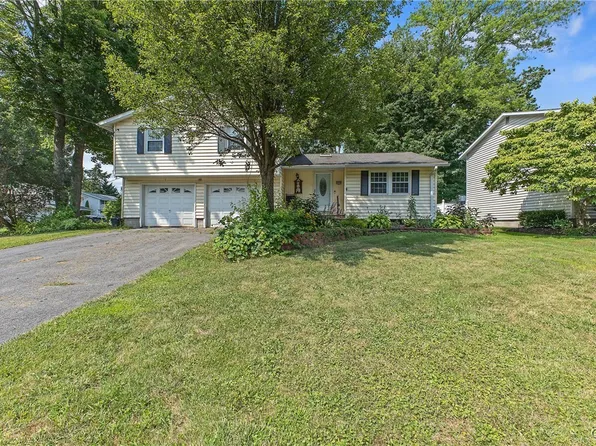 4201 Fireside Dr, Liverpool, NY 13090