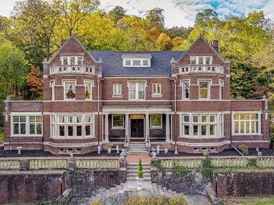 97 Bethany Pike, Wheeling, WV, 26003