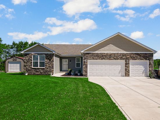 6640 E 84th Dr, Merrillville, IN 46410