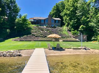 10585 E 670 S, Wolcottville, IN 46795