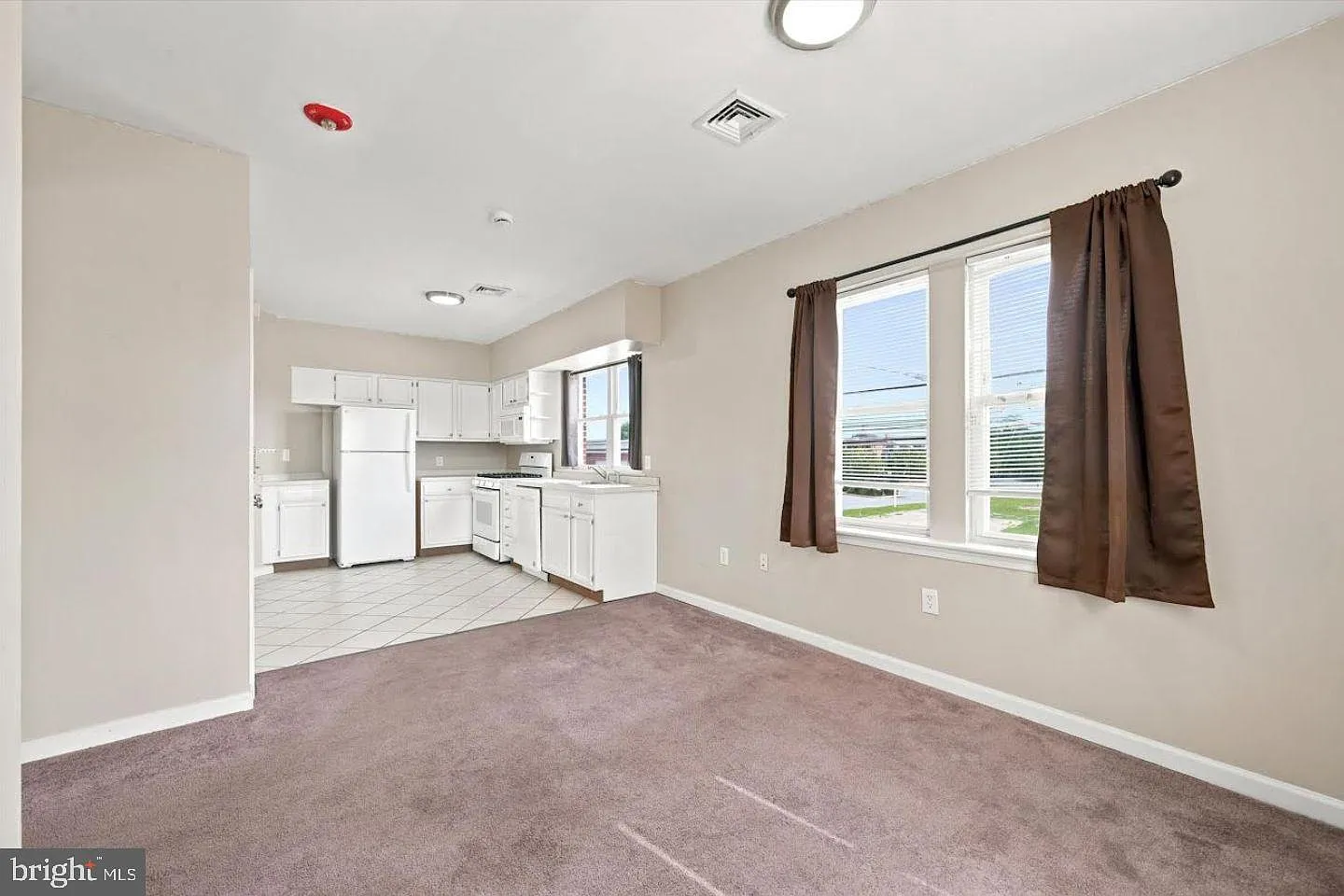 1 bed, 600 sqft, $1,195 — Photo 4