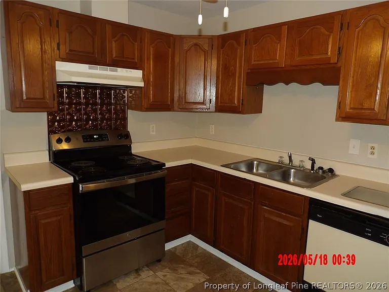 508 Farmview Dr — Photo 6