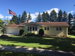 3119 Chestnut St, Grand Forks, ND 58201