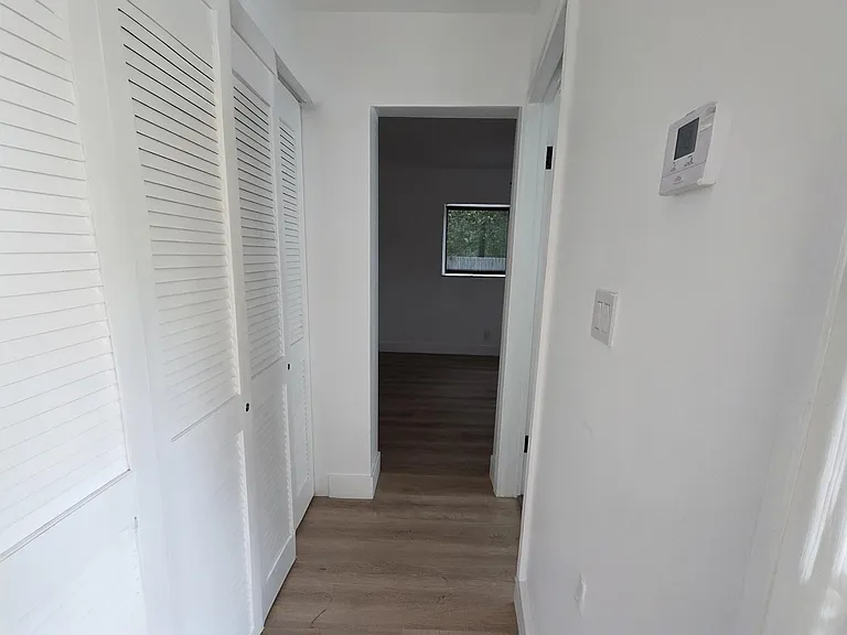 1001 SE 16th St #7 — Photo 7