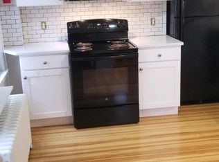 18 Oakwood Ave #1, West Hartford, CT 06119