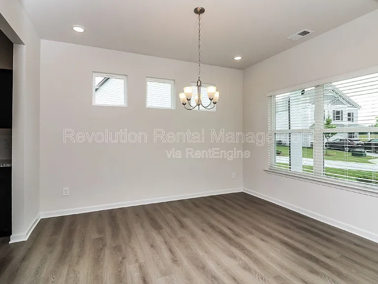 415 Sierra Point SW — Photo 7