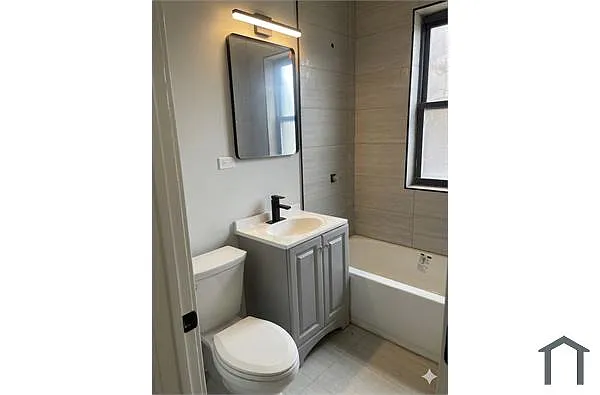 Building Photo - 1210 W 83rd St #1