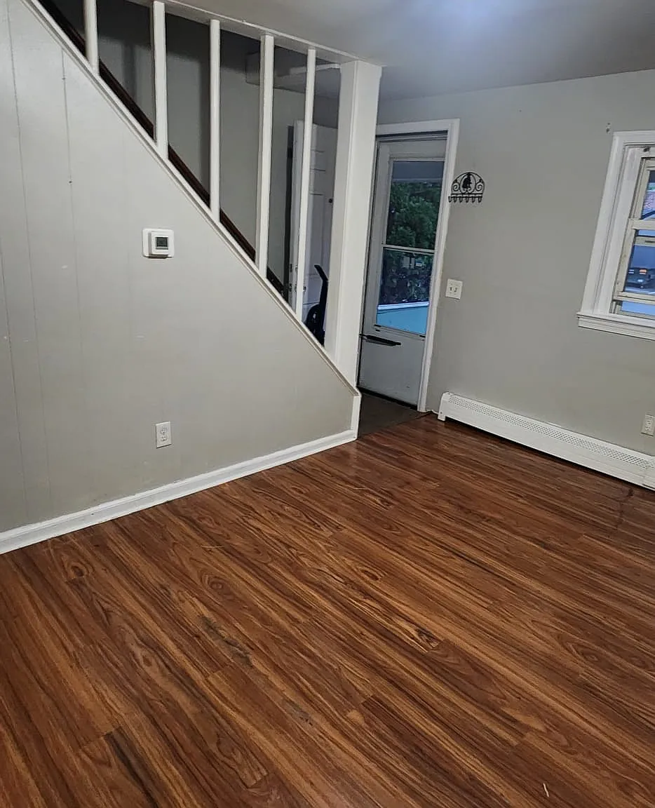 2 bed, 850 sqft, $1,800 — Photo 2
