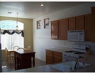 3rd image of 6125 Dogwood Falls Ct