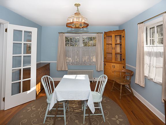 4th image of 25 Elmore Ave