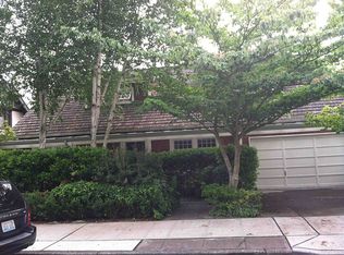 3329 W Laurelhurst Dr NE, Seattle, WA 98105