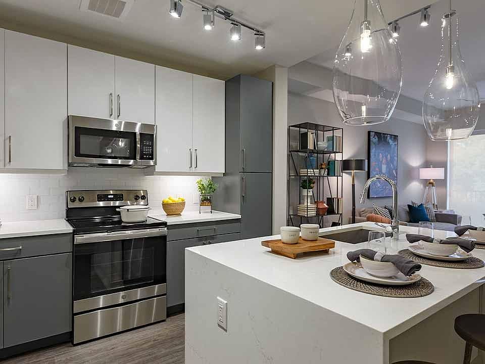 1st image of 1820 S Lakeshore Blvd #U314