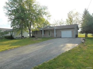 362 Rock Bridge Rd, Villa Ridge, MO 63089