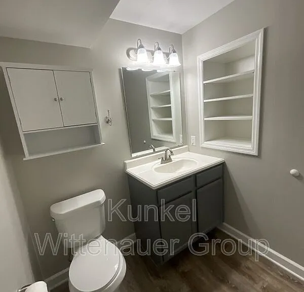 2621 Greystone Estates Pkwy — Photo 38