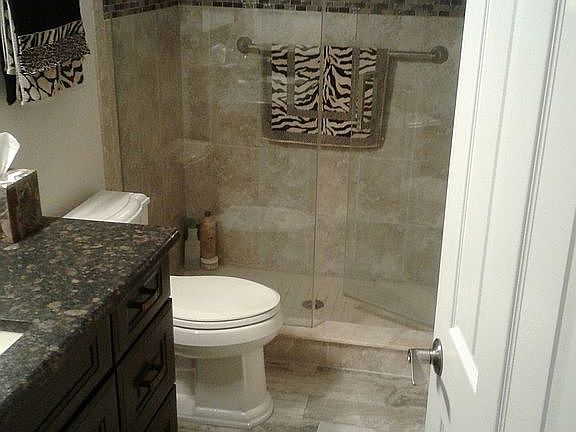 Guest bathroom 