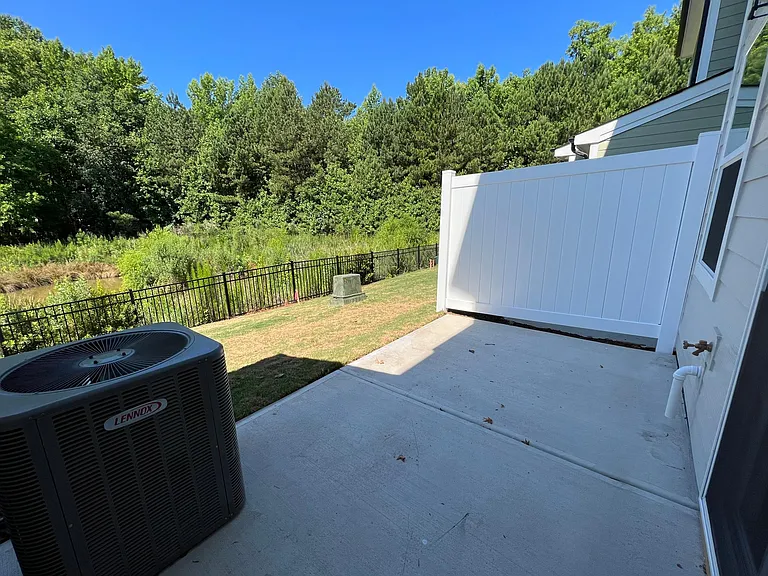 335 Old Grove Ln — Photo 28