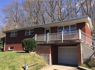 11 Pauley Hts, Charleston, WV 25302
