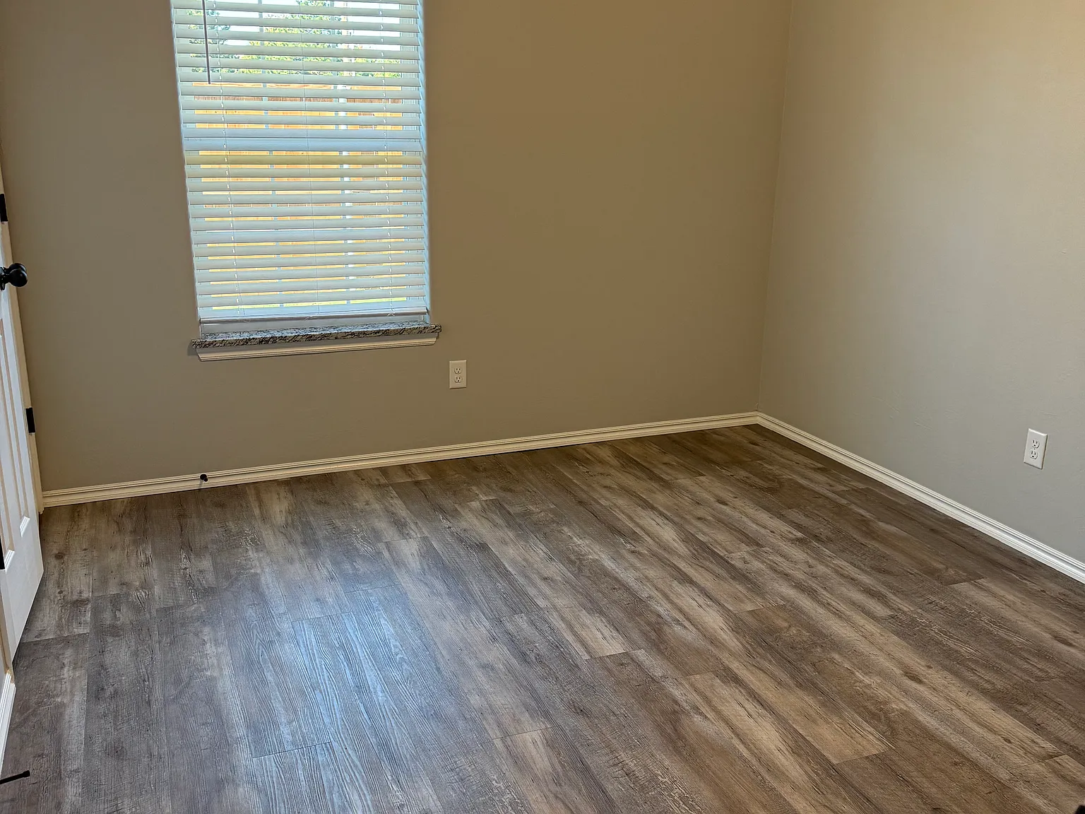 3 bed, 1240 sqft, $1,499 — Photo 4