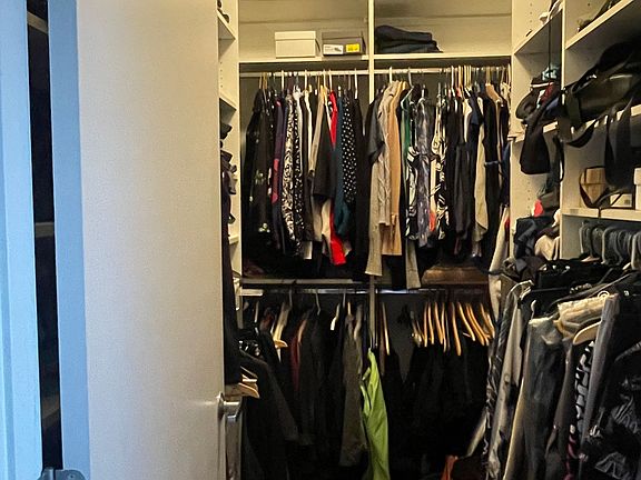 5th image of 1825 N Winnebago Ave APT 401