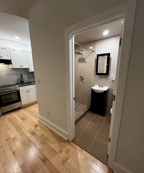 1711 Spruce St #2M — Photo 5