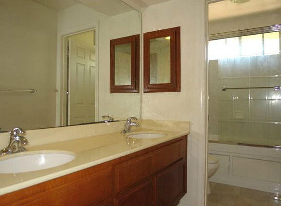 3rd image of 3286 Remington Way