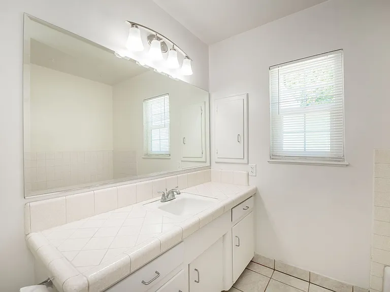 5769 E Oakbrook St — Photo 26