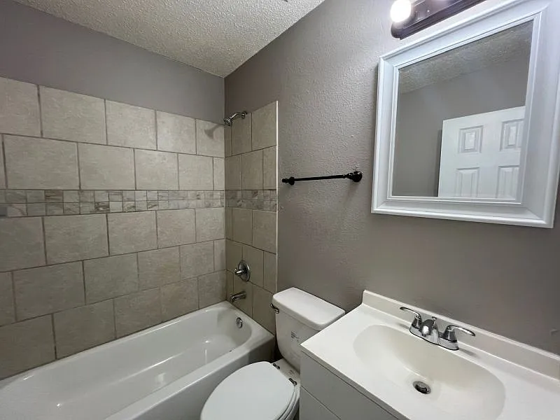 Building Photo - 3787 Tessland Rd