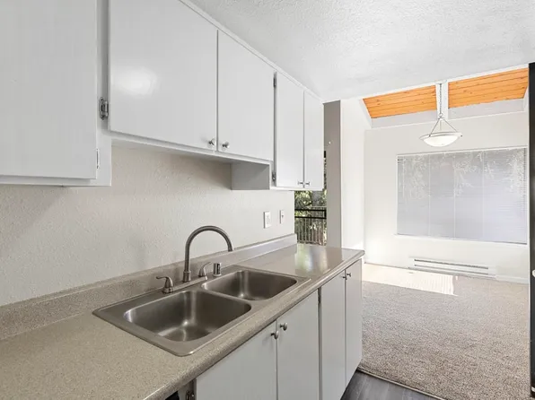 Waterbrook, 10615 SE 250th Pl #C102, Kent, WA 98030