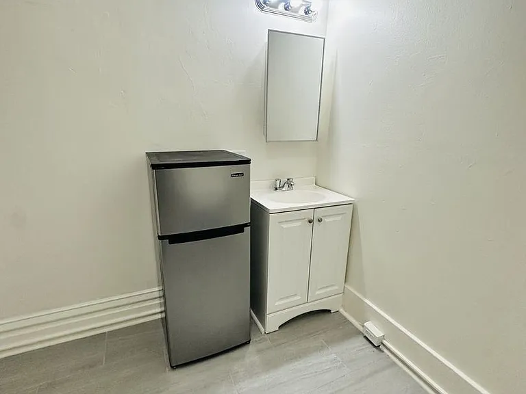 444 G St #17 — Photo 5