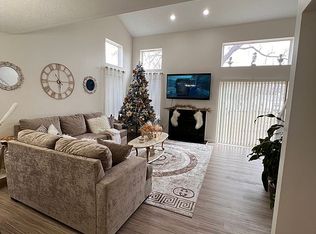 29655 Lacy Dr #73, Westland, MI