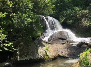 Billy Cabin Rd, Highlands, NC 28741