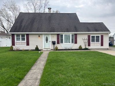 28 Crescent Rd, Grand Island, NY, 14072