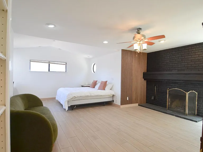 1321 Astoria Dr — Photo 25