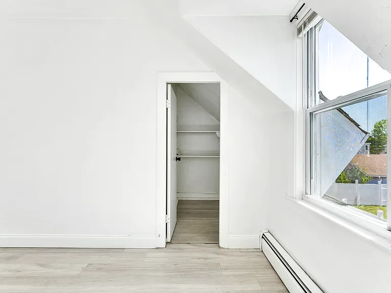 86 Woodward Ave #2 — Photo 1