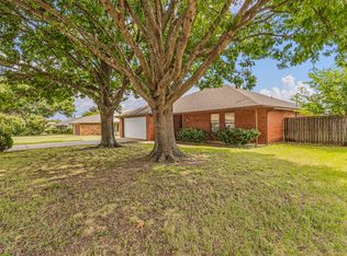 1422 Stiles Ct, Midlothian, TX 76065