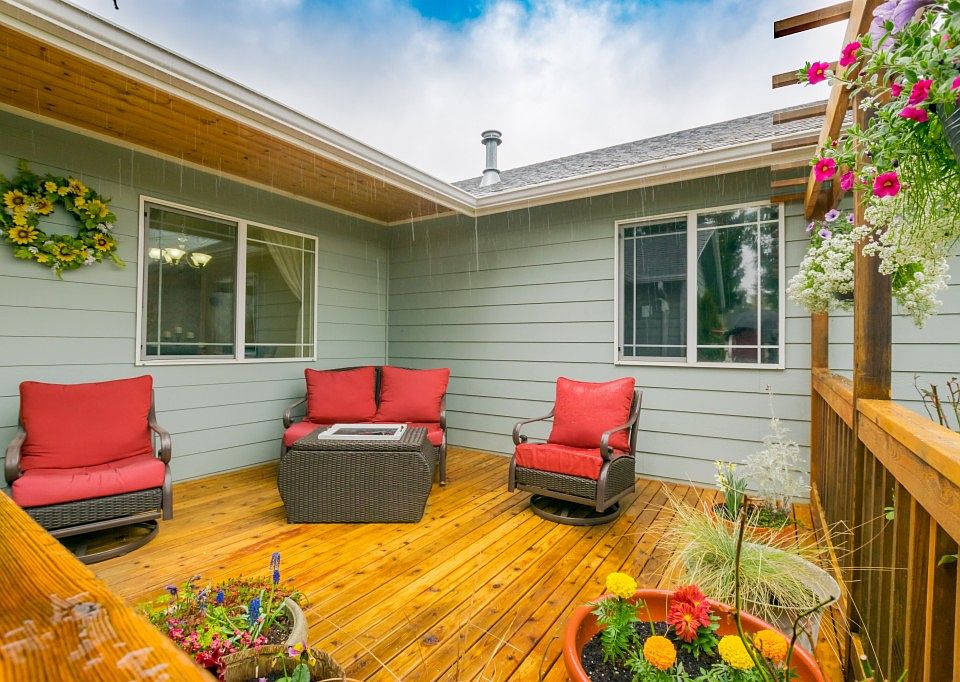 1st image of 826 Saratoga Way