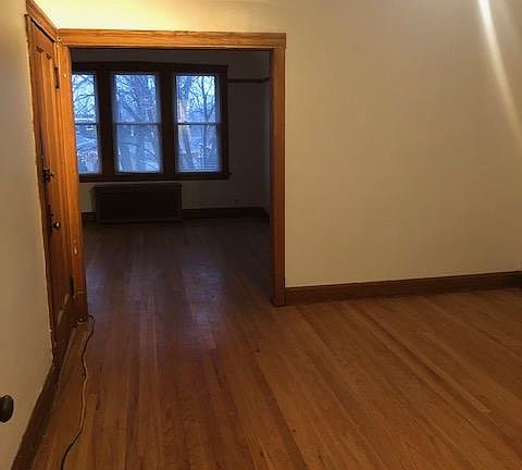 2nd image of 3040 N Lotus Ave #2