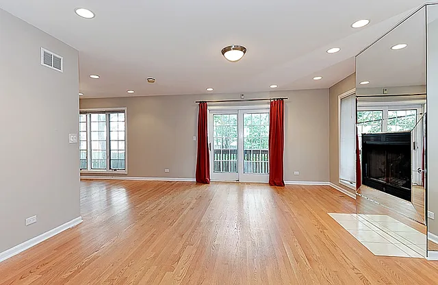 3121 Lake Ave — Photo 7