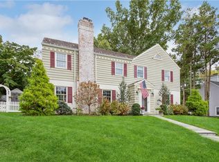 161 Taymil Rd, New Rochelle, NY 10804