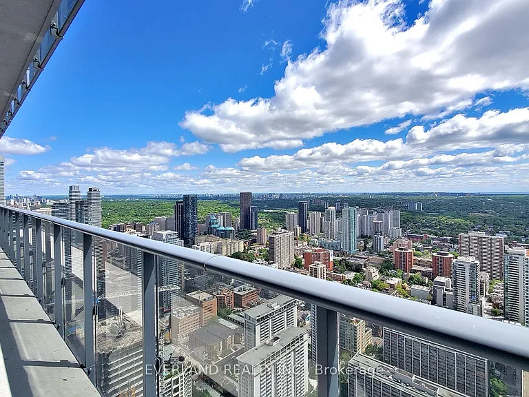 7 Grenville St #6105 — Photo 47