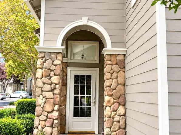 6101 Lambeck Ln, San Jose, CA 95119